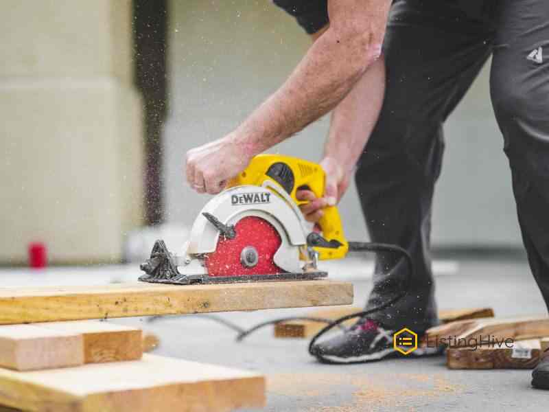 Custom carpentry services